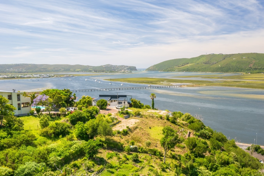 5 Bedroom Property for Sale in Paradise Western Cape